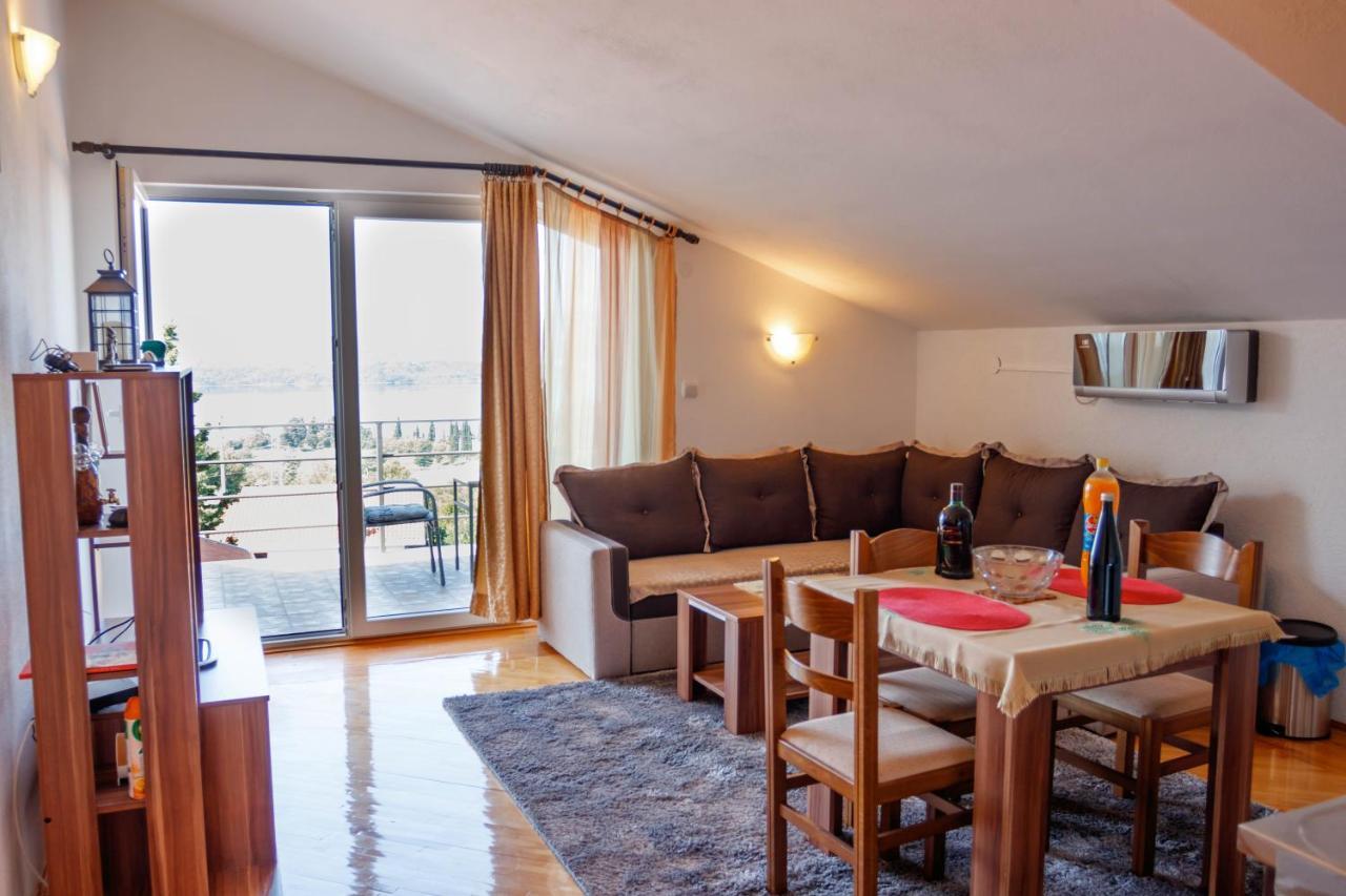 Apartmani Petar 티바트 외부 사진